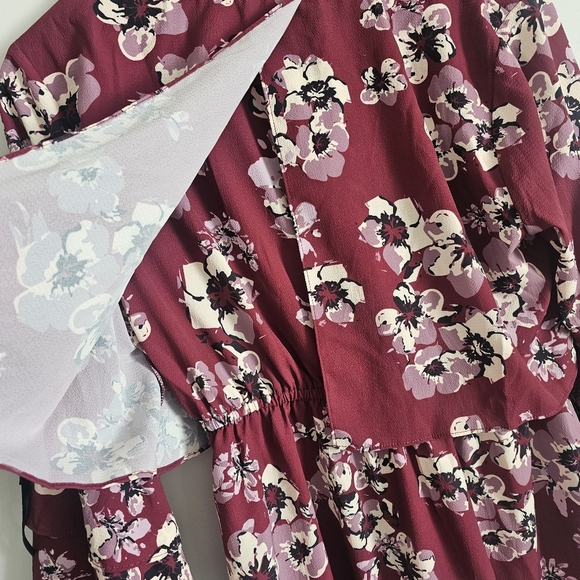 Pokkori Burgundy Floral Print Nursing Blouse Maternity Size MEDIUM Lightweight - Picture 9 of 10